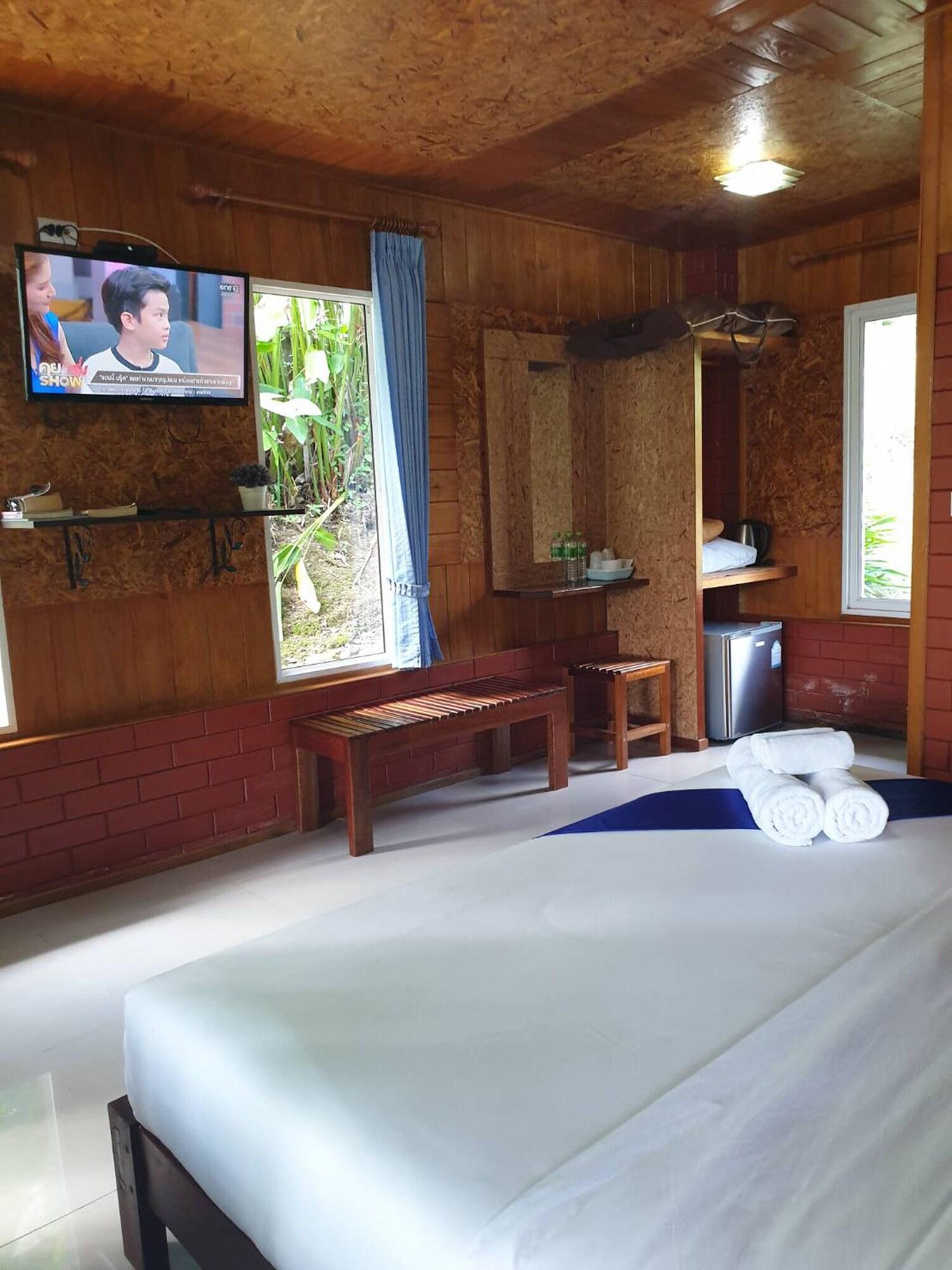 Baan Suan Hill Resort Ban Tha Khun Esterno foto