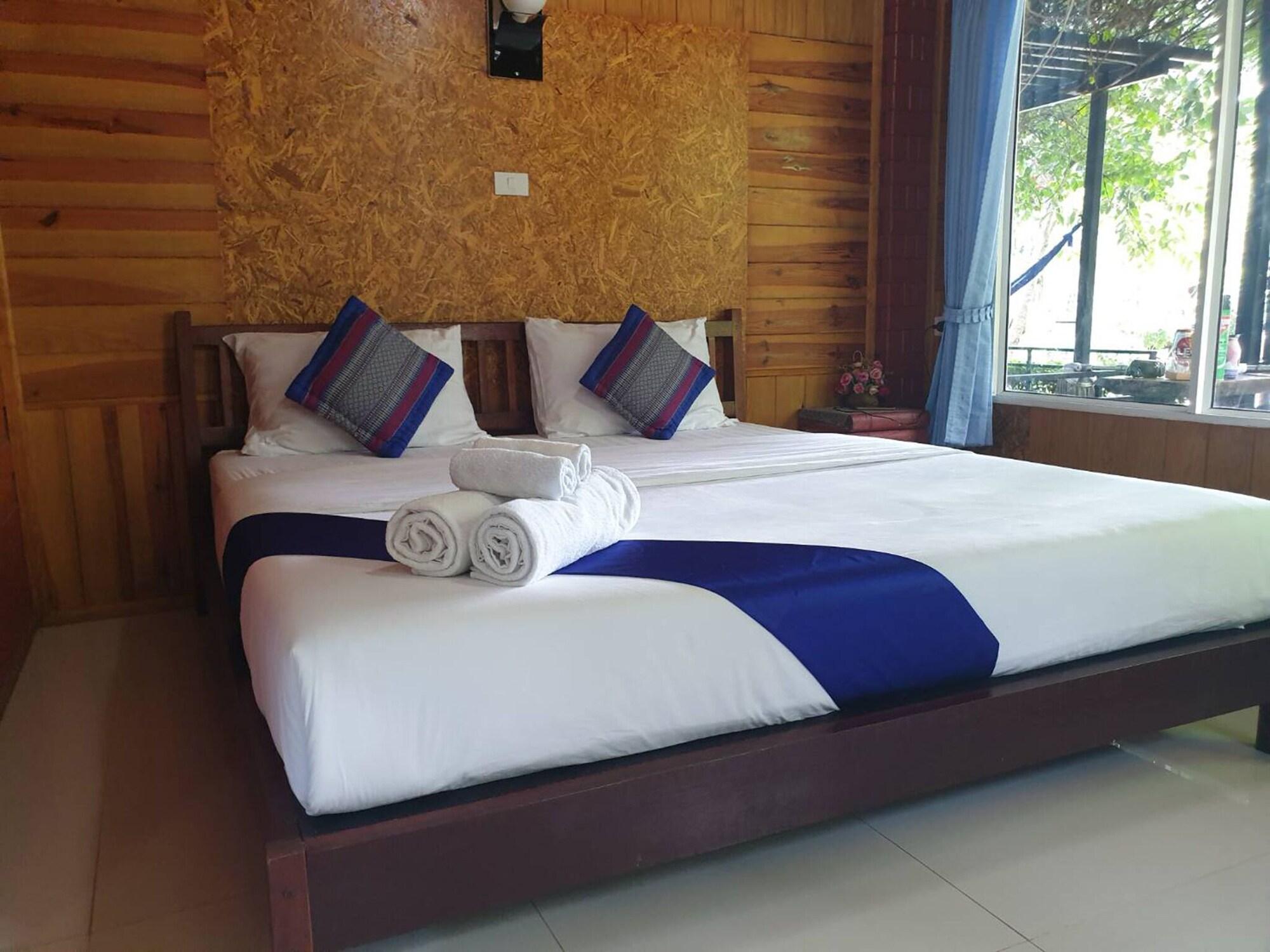 Baan Suan Hill Resort Ban Tha Khun Esterno foto