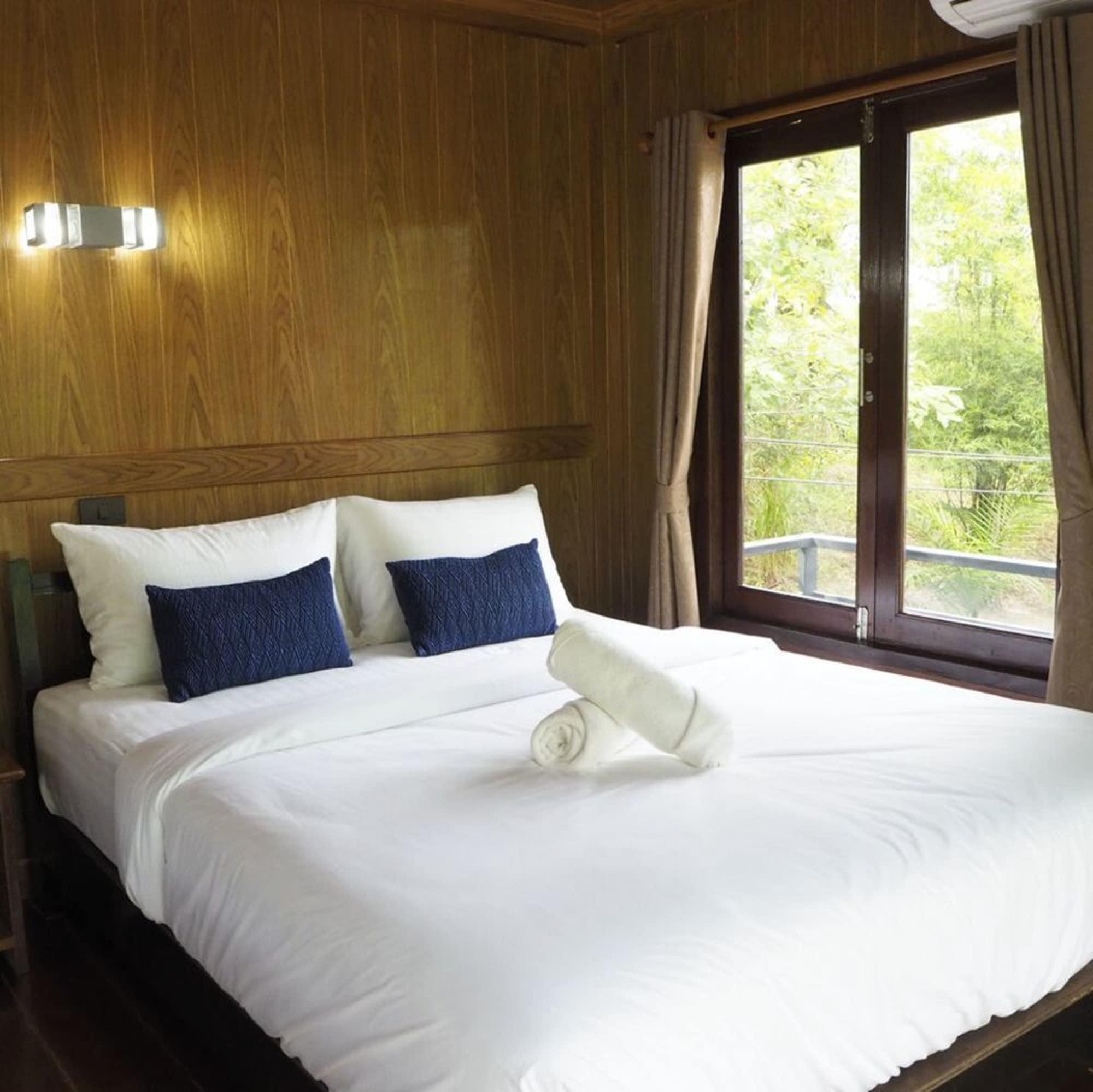 Baan Suan Hill Resort Ban Tha Khun Esterno foto