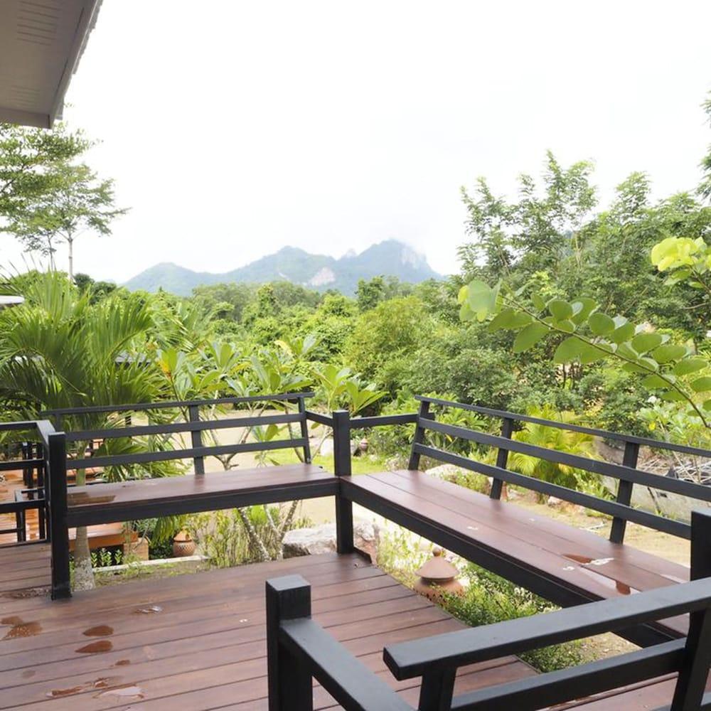 Baan Suan Hill Resort Ban Tha Khun Esterno foto