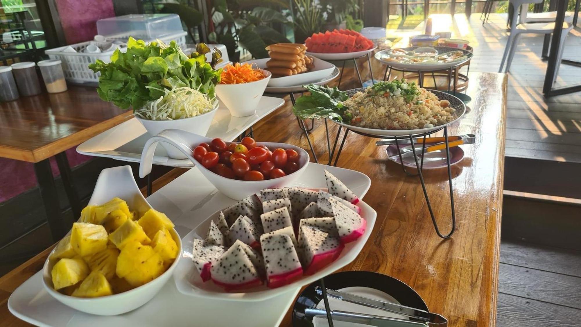 Baan Suan Hill Resort Ban Tha Khun Esterno foto