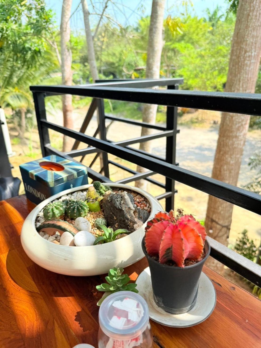 Baan Suan Hill Resort Ban Tha Khun Esterno foto