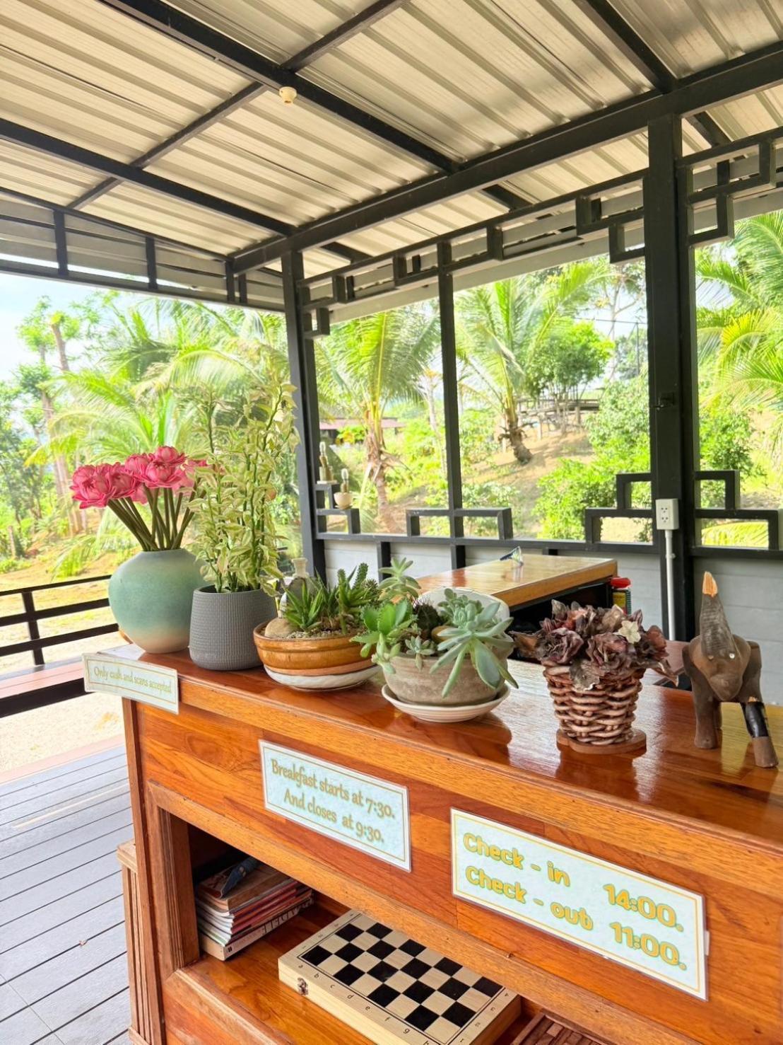 Baan Suan Hill Resort Ban Tha Khun Esterno foto