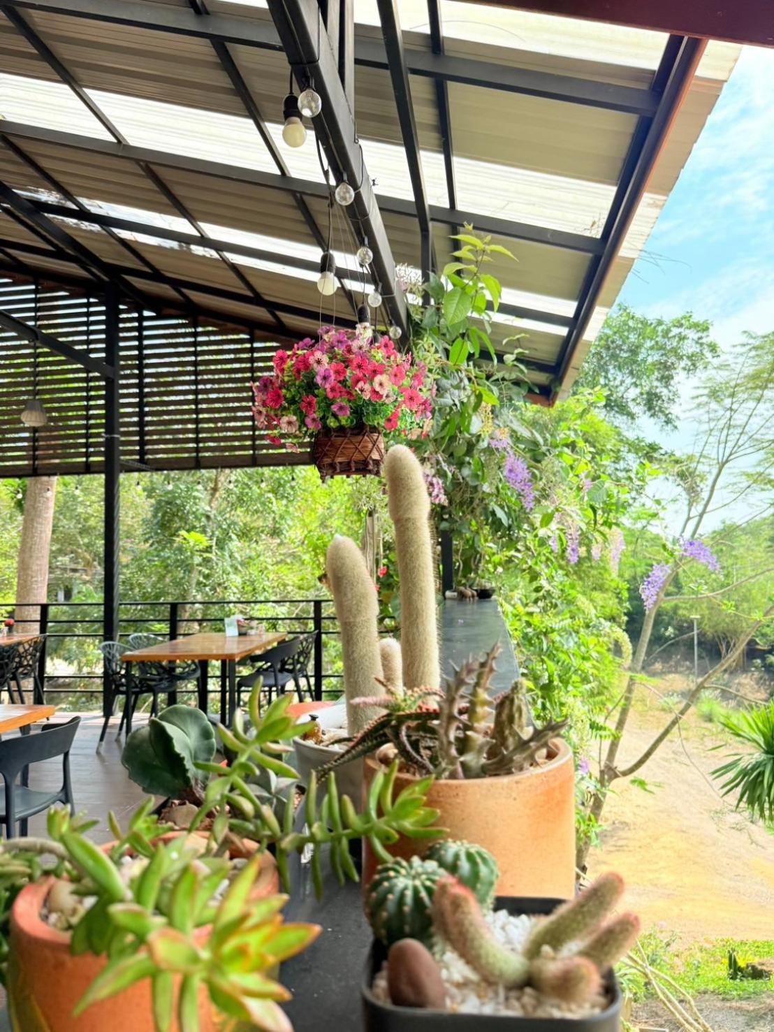 Baan Suan Hill Resort Ban Tha Khun Esterno foto