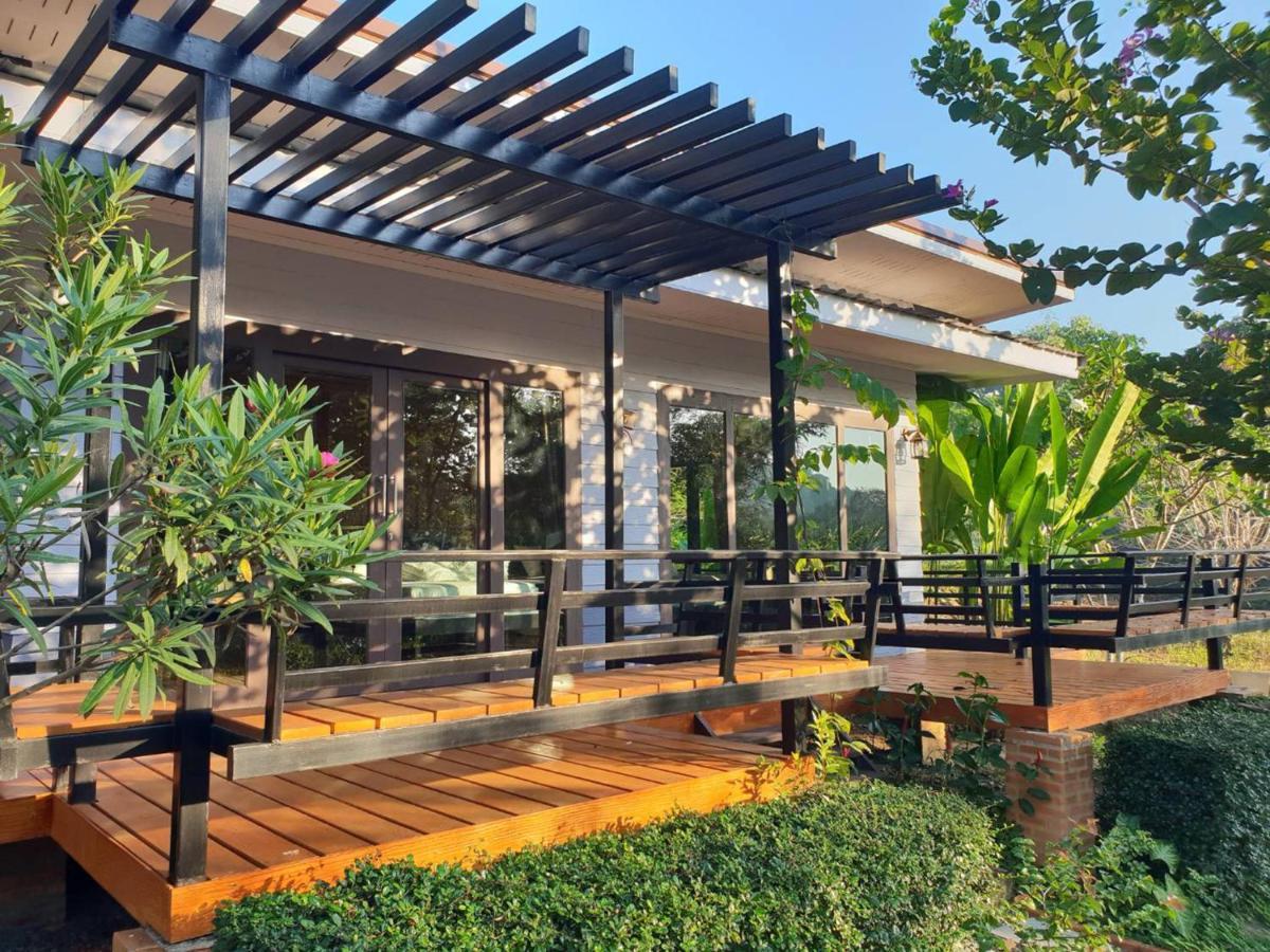 Baan Suan Hill Resort Ban Tha Khun Esterno foto