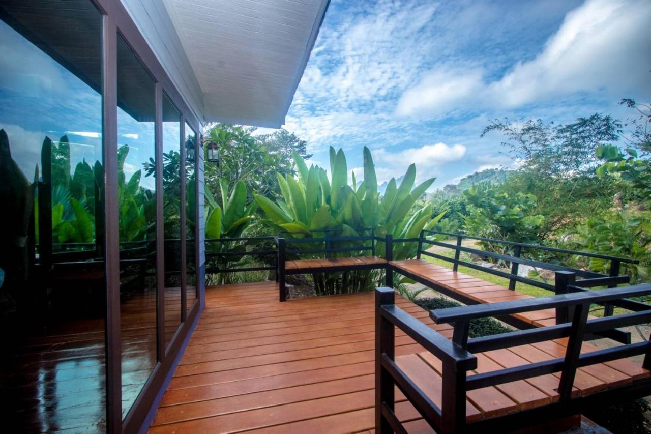Baan Suan Hill Resort Ban Tha Khun Esterno foto